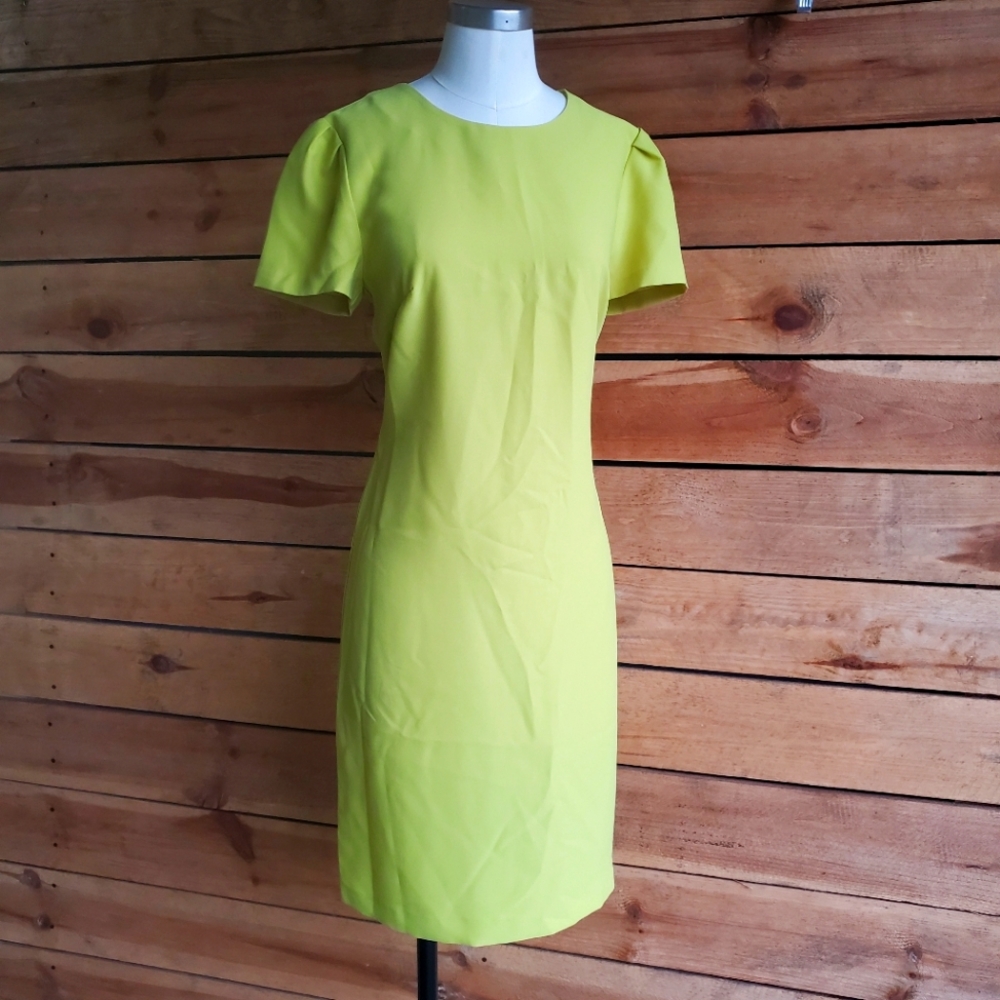 🔥NWT Banana Republic lime green dress